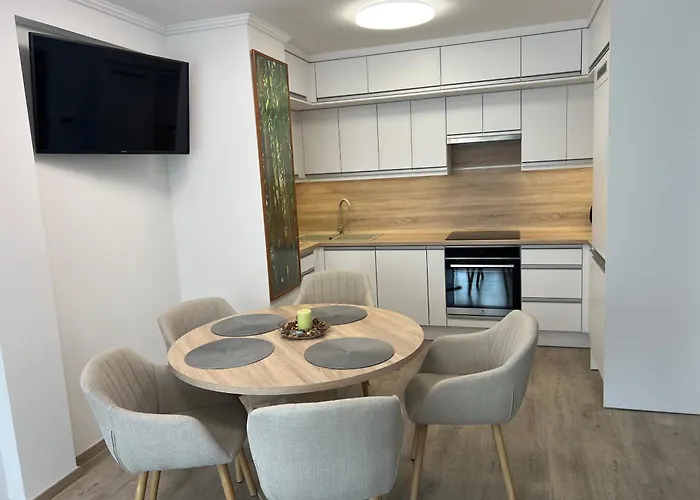 Silver Apartman *